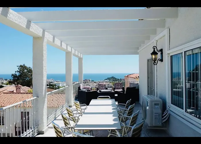 Carmina Villa *